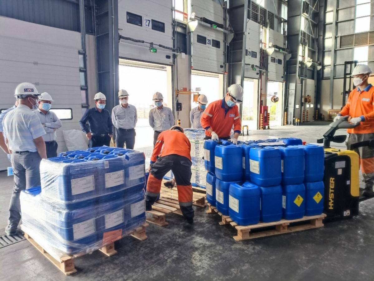 Hải quan chấn chỉnh thủ tục với hóa chất xuất nhập khẩu, không phát sinh hồ sơ ngoài quy định