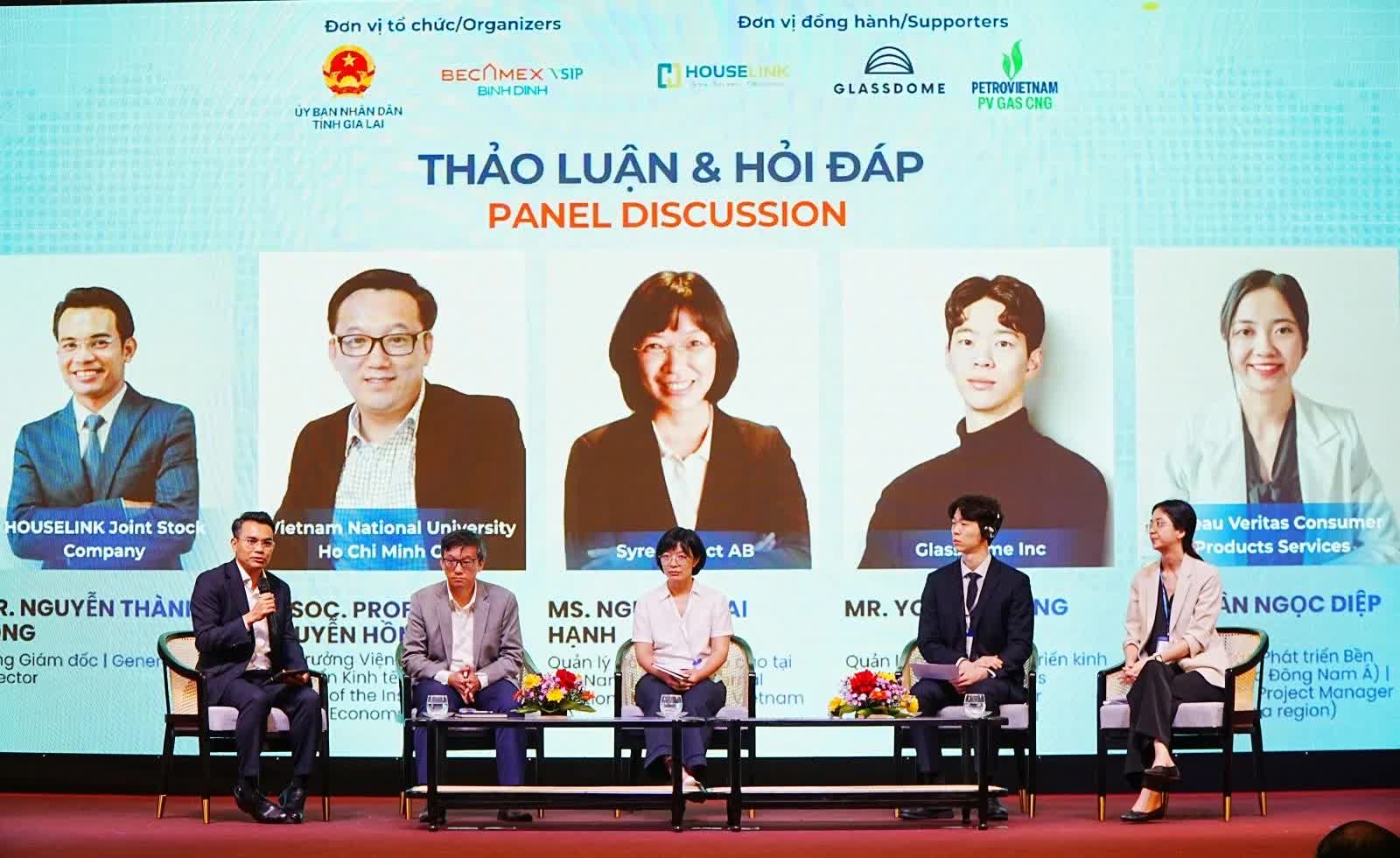 Các chuyên gia cho rằng ESG đã trở thành tiêu chuẩn bắt buộc, doanh nghiệp cần chuyển đổi xanh sớm để không bị bỏ lại