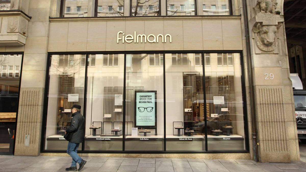 Cửa hàng Fielmann tại Đức – Mô hình bán lẻ kết hợp dịch vụ chăm sóc thị lực, nền tảng phát triển của Fielmann Group.