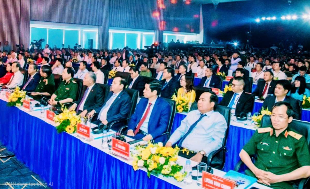 Các đại biểu tham dự hội nghị