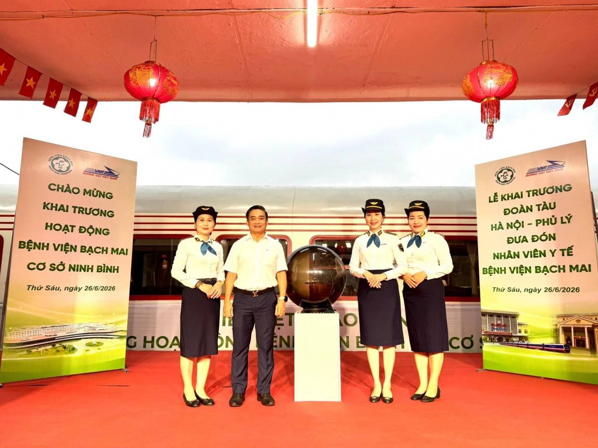 Đoàn tàu Bạch Mai - Chuyến tàu thắp sáng những niềm tin!
