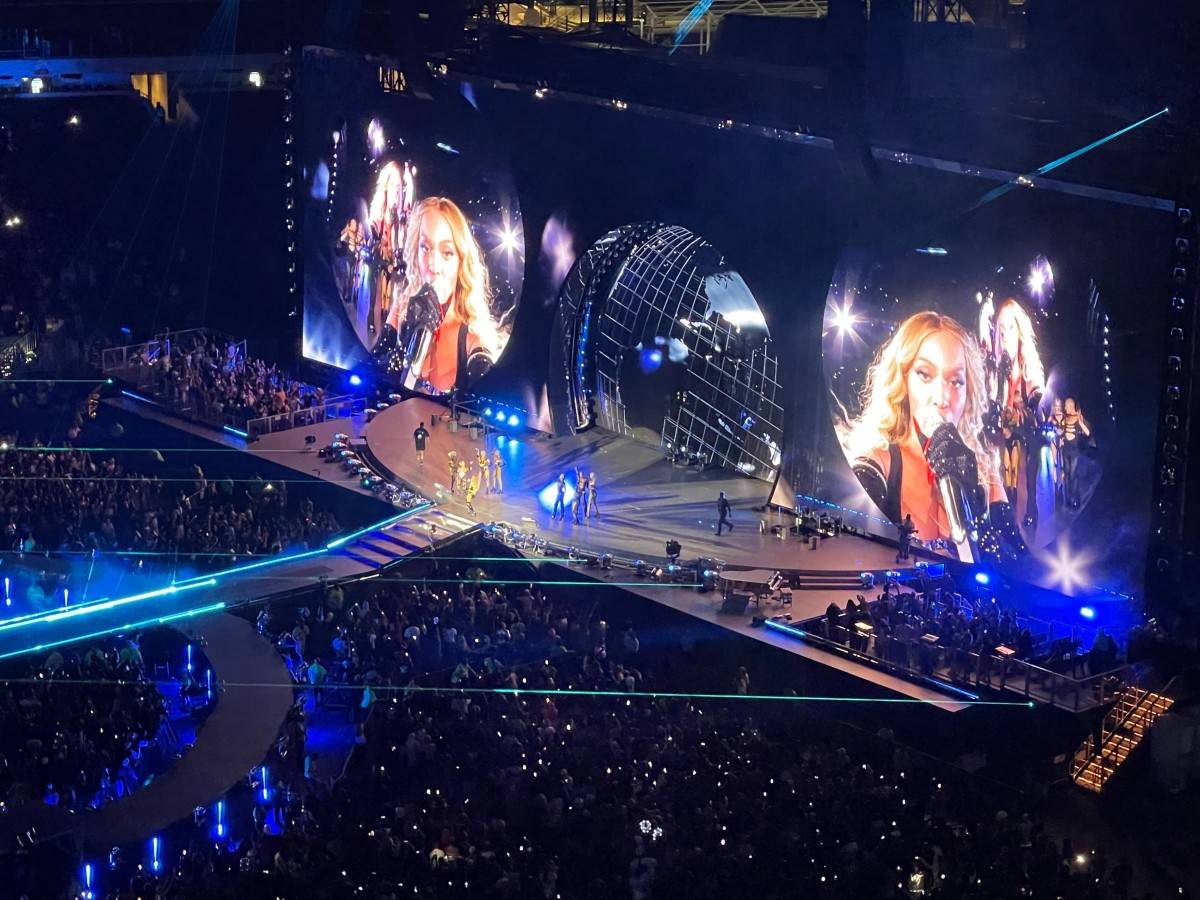 Tỷ phú Beyoncé và công thức không trường kinh doanh nào dạy: Đừng bán tên tuổi