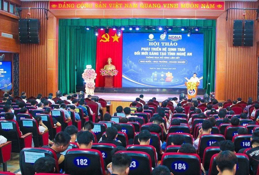 Sở Khoa học và Công nghệ Nghệ An phối hợp với Trường Đại học Vinh, Hiệp hội Doanh nghiệp tỉnh tổ chức Hội thảo: Phát triển hệ sinh thái đổi mới sáng tạo tỉnh Nghệ An thông qua mô hình liên kết “Nhà nước - Nhà trường - Doanh nghiệp”