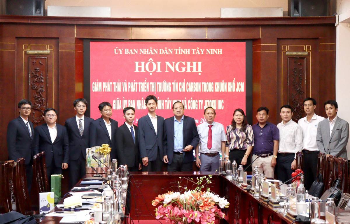 Đại diện tỉnh Tây Ninh làm việc với doanh nghiệp Nhật Bản.