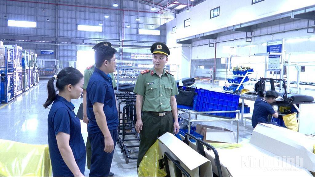 Ninh Bình: Tăng cường các giải pháp cảnh báo vi phạm, rủi ro pháp lý cho doanh nghiệp