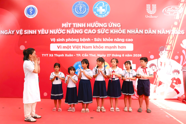 Hoạt động giáo dục vệ sinh tay thực tiễn dành cho học sinh tại Xã Thạnh xuân, TP.Cần Thơ