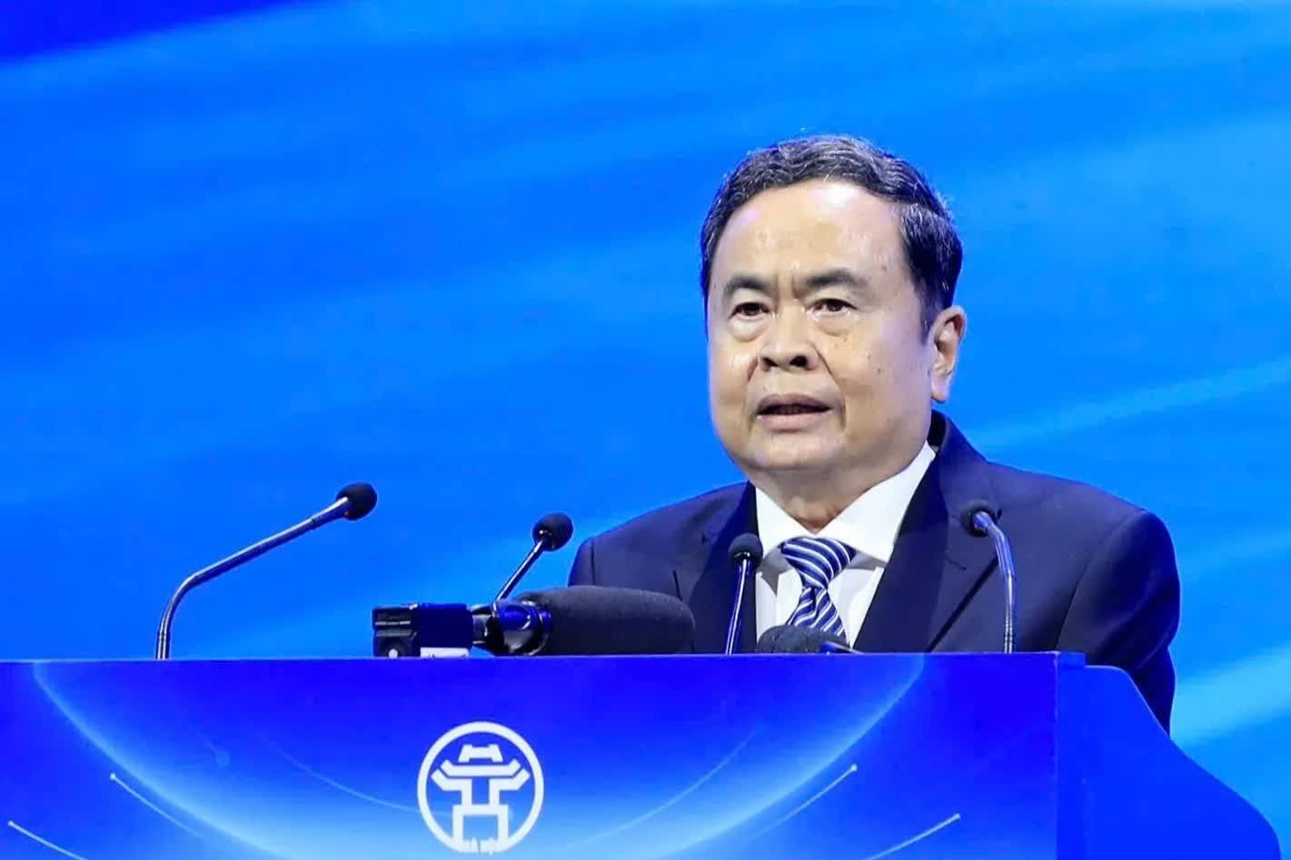 Chủ tịch Quốc hội: Hà Nội có cơ hội lịch sử để bứt phá, trở thành cực tăng trưởng hàng đầu