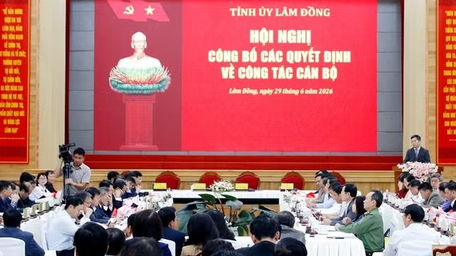 Lâm Đồng công bố quyết định điều động, bổ nhiệm cán bộ quản lý