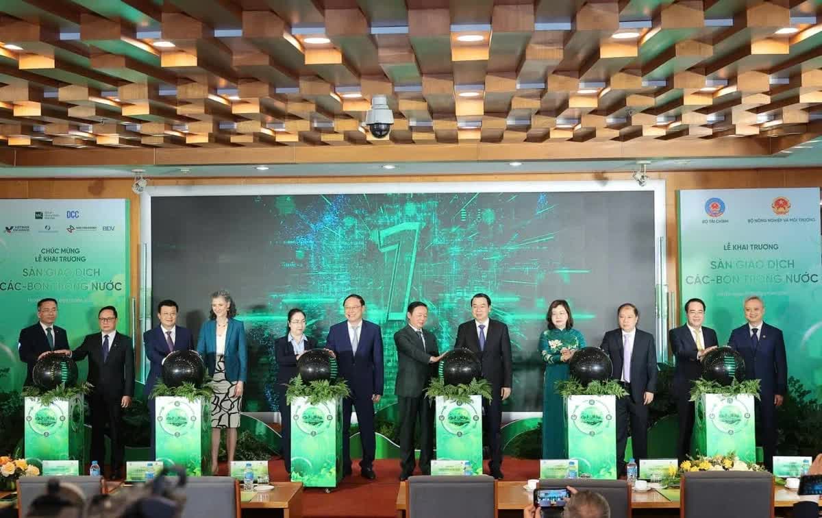 Việt Nam chính thức vận hành sàn giao dịch carbon, mở cơ chế định giá phát thải đầu tiên