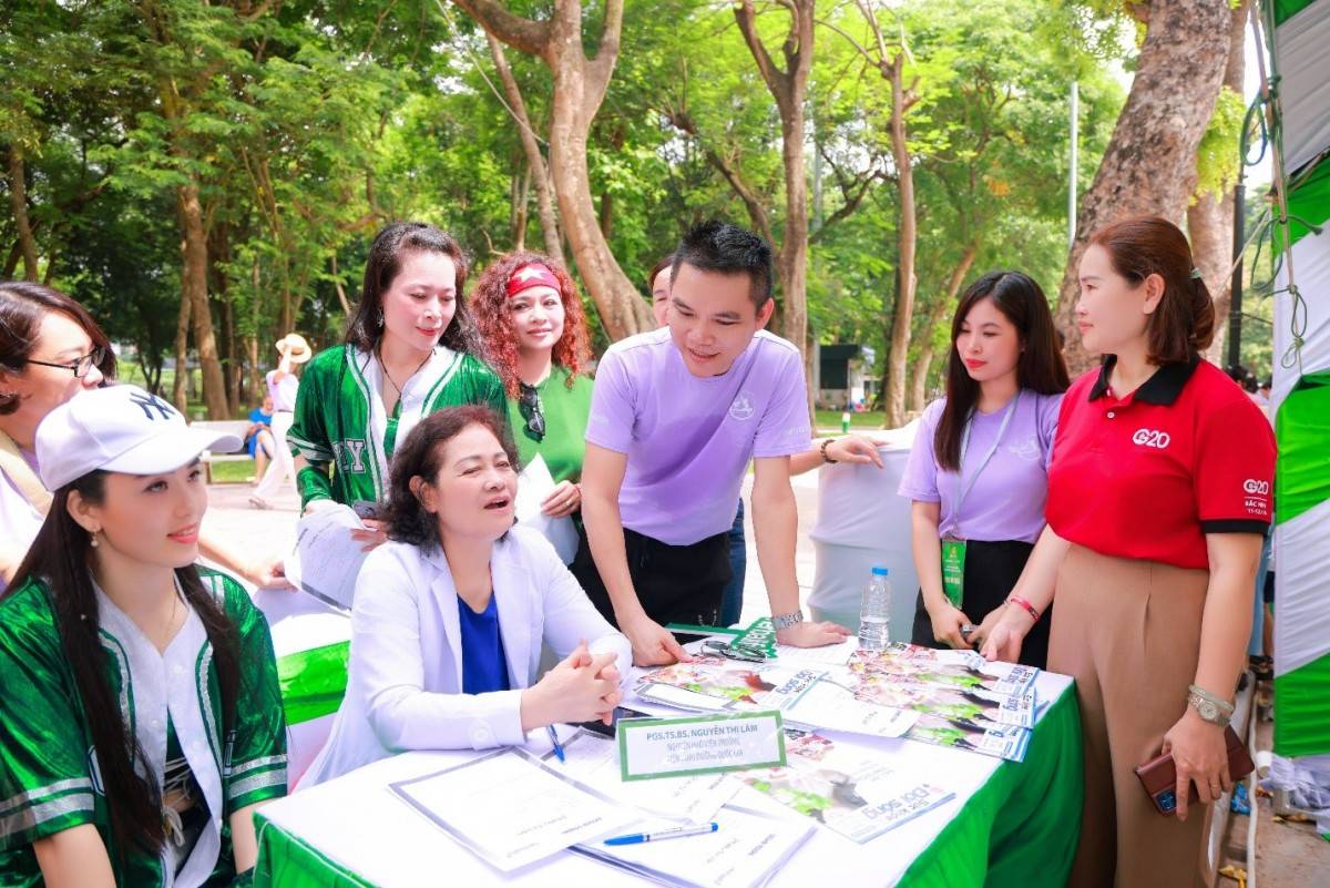 Hàng nghìn người tham gia Ngày Dinh Dưỡng Cộng Đồng Việt Nam lần 7 tại Hà Nội