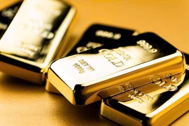 Nhịp điều chỉnh mạnh từ đỉnh lịch sử của giá vàng đang buộc doanh nghiệp và dòng vốn lớn tái định hình chiến lược phòng thủ vĩ mô cuối năm 2026