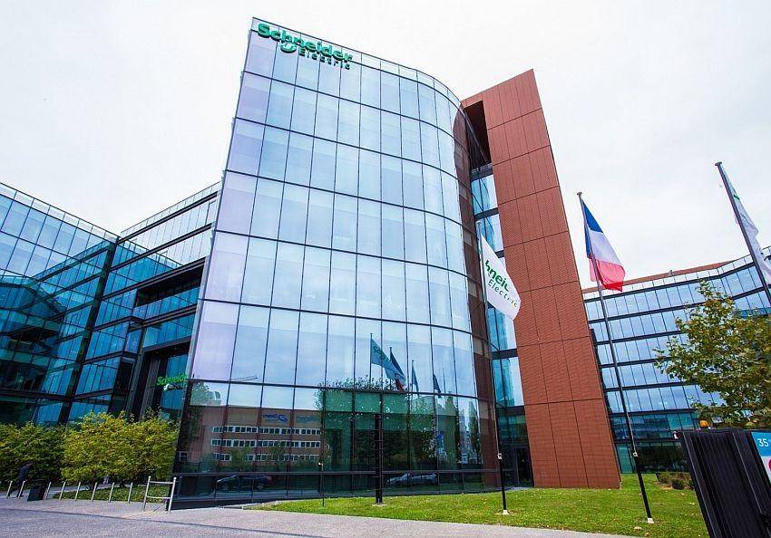 Trụ sở Schneider Electric tại Pháp – Doanh nghiệp công nghiệp gần 190 năm tuổi, tiên phong trong quản lý năng lượng và tự động hóa.