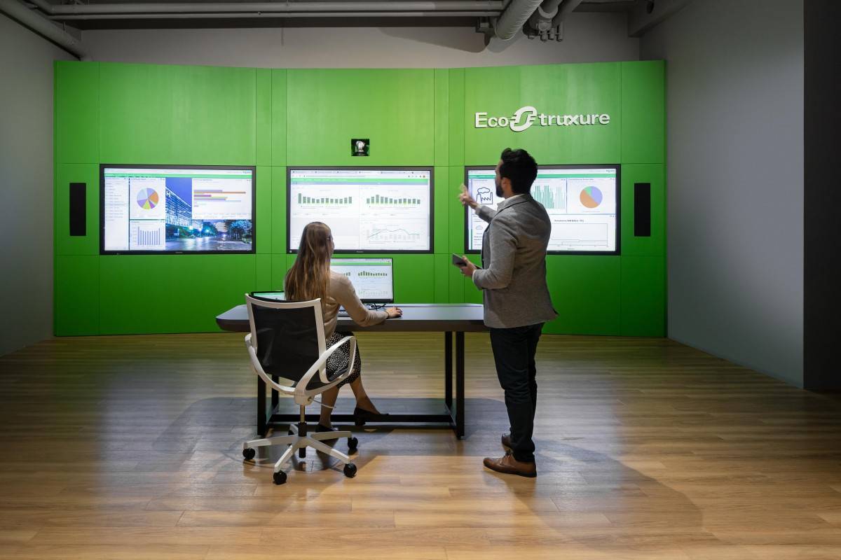Schneider Electric gần 190 năm: Luôn đứng ở tâm điểm mọi cuộc cách mạng công nghiệp toàn cầu