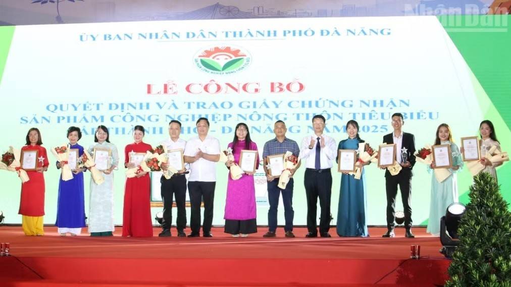 Các sản phẩm OCOP, công nghiệp nông thôn tiêu biểu, sản phẩm đặc trưng địa phương từng bước tạo được chỗ đứng trên thị trường