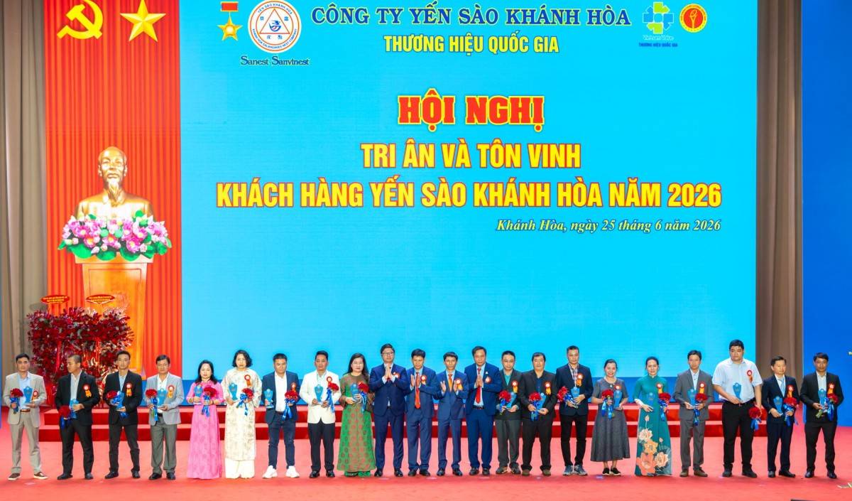 Yến sào Khánh Hòa tri ân đối tác, trao 250 triệu đồng chung tay chăm lo cộng đồng