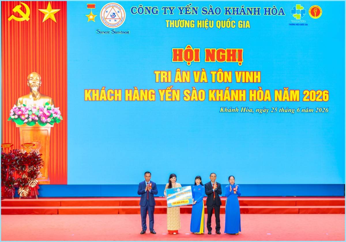 Yến sào Khánh Hòa tri ân đối tác, trao 250 triệu đồng chung tay chăm lo cộng đồng