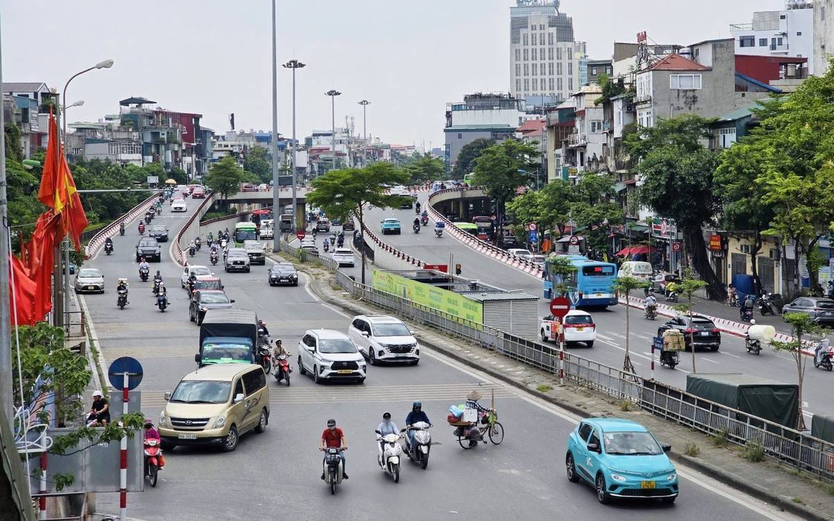 Hà Nội thí điểm vùng phát thải thấp từ ngày 1/7, chưa cấm đồng loạt xe xăng dầu trong Vành đai 1