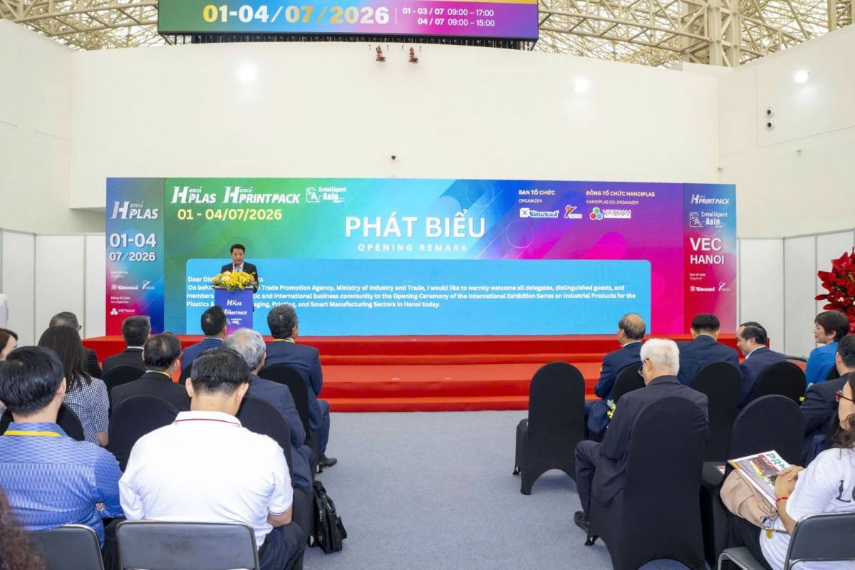 Sáng 1/7, chuỗi triển lãm quốc tế chuyên ngành gồm HanoiPlas 2026, HanoiPrintPack 2026 và Intelligent Asia Hanoi 2026 được khai mạc tại Trung tâm Triển lãm Việt Nam (VEC)