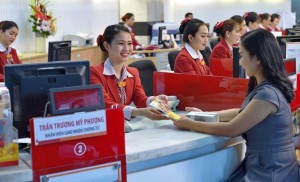 Ngân hàng ép khách vay mua bảo hiểm đối mặt án phạt lên tới nửa tỷ đồng
