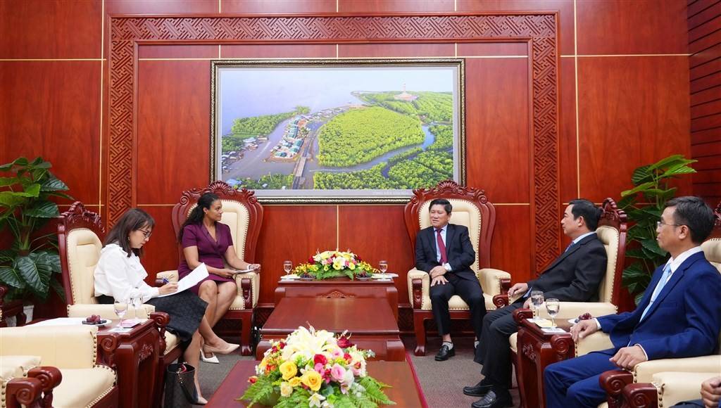 Cà Mau hợp tác Hà Lan thúc đẩy phát triển xanh và ngành tôm bền vững