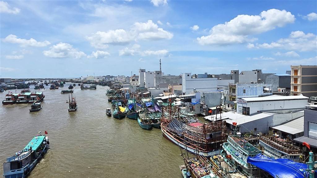 Cà Mau phát triển kinh tế biển và năng lượng tái tạo