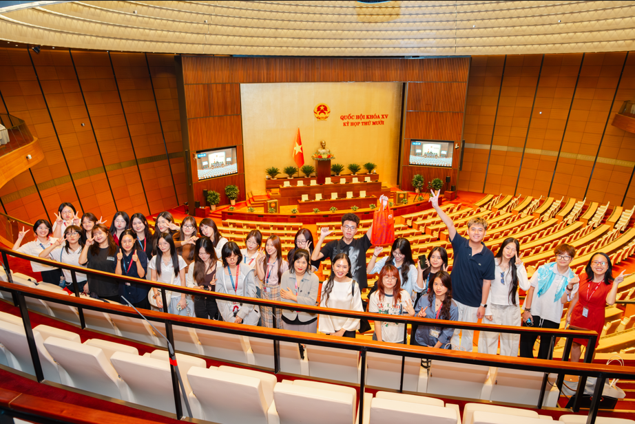Trong thời đại AI, đâu là những giá trị đáng cân nhắc khi chọn đại học?