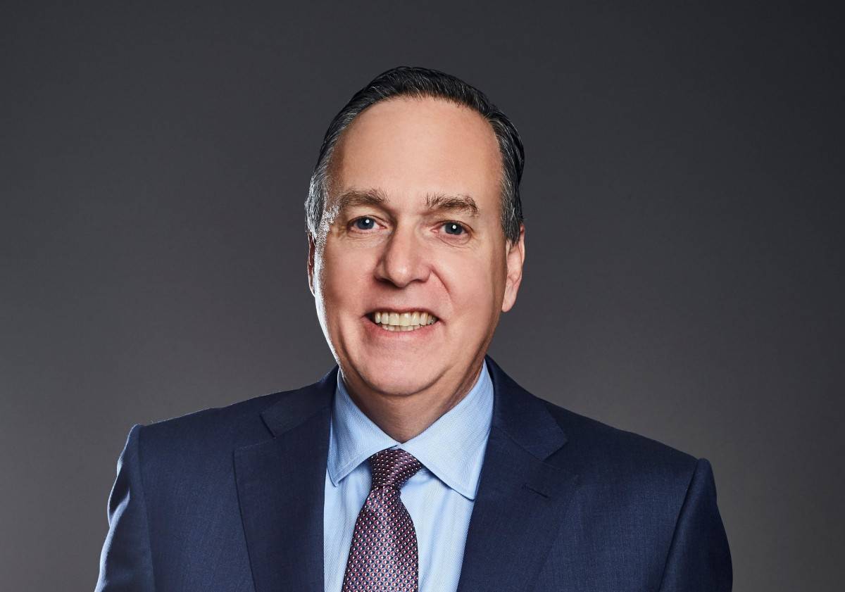 Stephen Squeri – Chủ tịch kiêm CEO American Express, người dẫn dắt chiến lược phát triển AI, mở rộng hệ sinh thái dịch vụ và thúc đẩy tăng trưởng trong kỷ nguyên số.