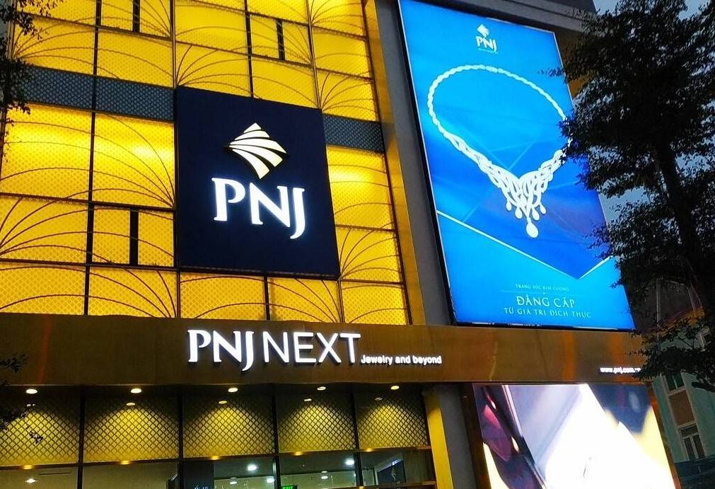 Vai trò của Giám đốc trung tâm giám định kim cương thuộc PNJ trong vụ buôn lậu xuyên quốc gia