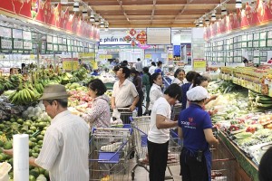 Sức mua tăng mạnh, bán lẻ hàng hóa và dịch vụ thu gần 3,9 triệu tỷ đồng sau 6 tháng