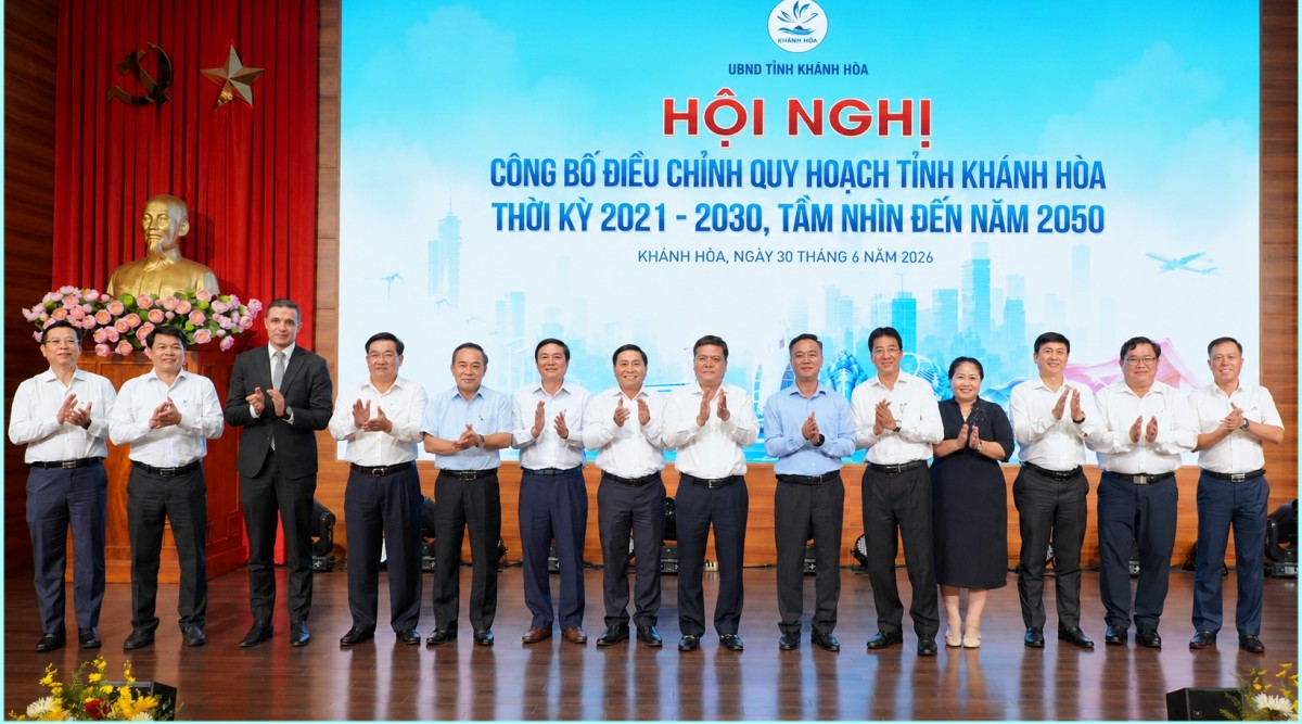 Quy hoạch đồng bộ, mở rộng không gian phát triển Khánh Hòa, trở thành thành phố trực thuộc Trung ương