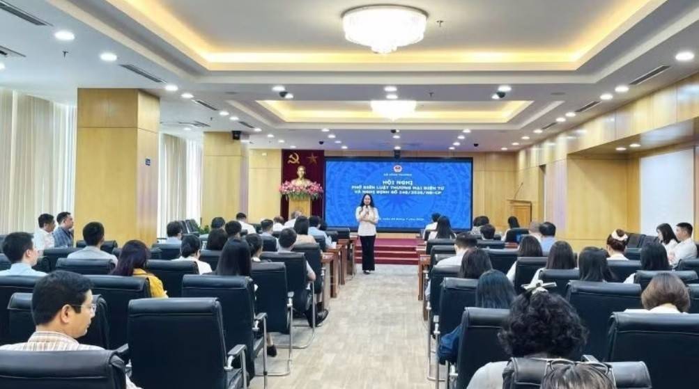 Bắt buộc xác thực danh tính KOL và KOC livestream bán hàng từ ngày 1/7/2026