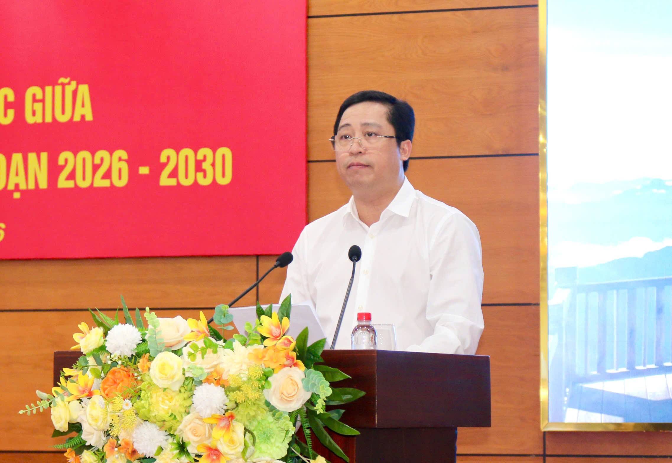 Phát biểu tại hội nghị, Bí thư Tỉnh ủy Lào Cai Dương Quốc Huy