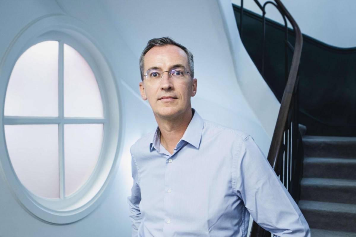 Pierre-Édouard Stérin, nhà sáng lập Smartbox và Otium Capital, là một trong những doanh nhân có ảnh hưởng lớn trong hệ sinh thái khởi nghiệp của Pháp với triết lý đầu tư dài hạn và quan điểm đặc biệt về quyền thừa kế.