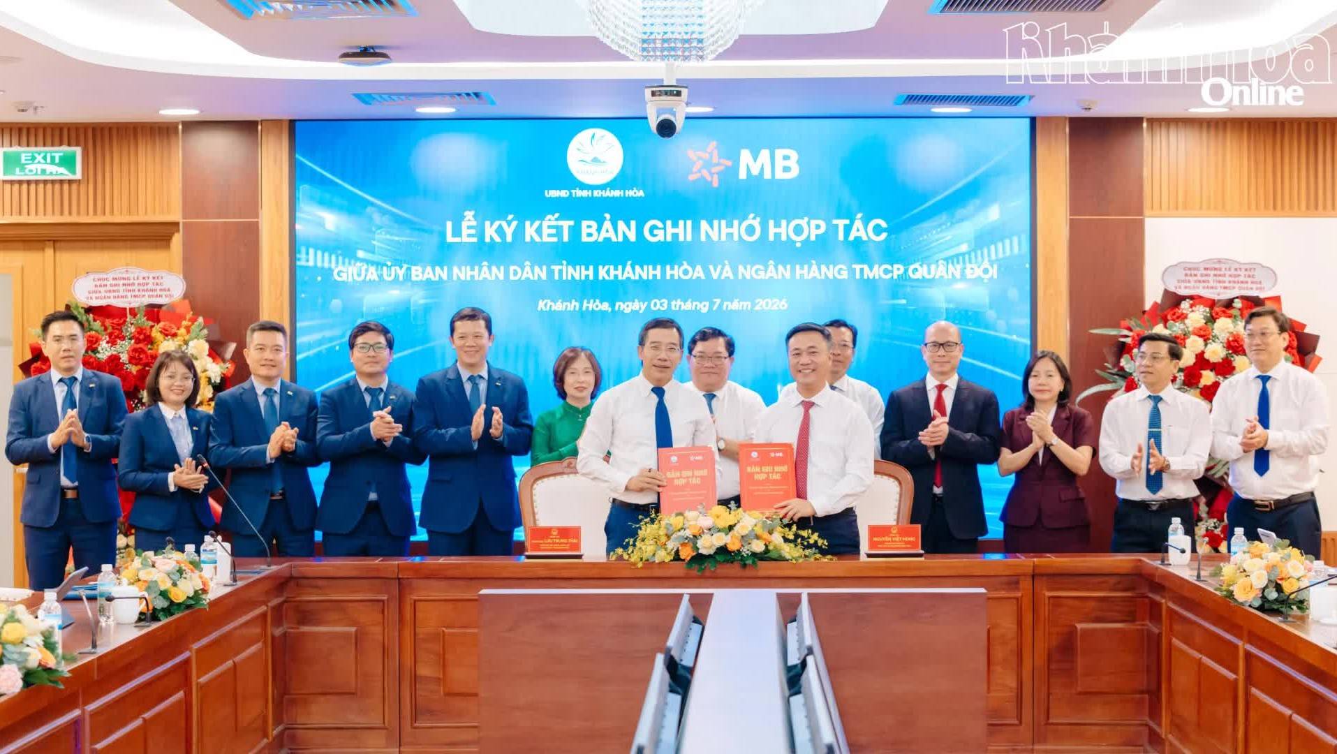 Khánh Hòa: 11 ngân hàng tham gia cuộc đua số hóa và thu hút đầu tư