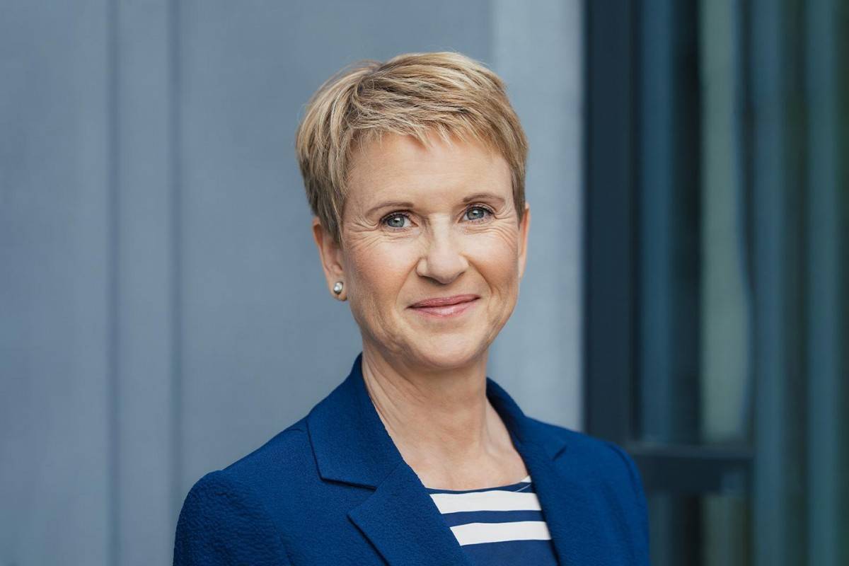 Susanne Klatten, người phụ nữ giàu nhất nước Đức, là cổ đông lớn của BMW và chủ sở hữu Altana, nổi tiếng với triết lý đầu tư dài hạn và phong cách điều hành kín tiếng.