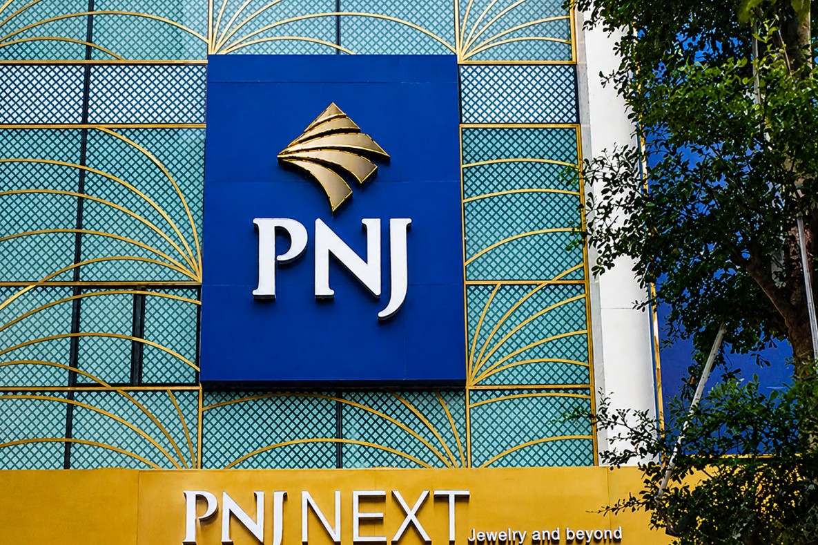 Bất chấp nhà đầu tư tháo chạy, em trai chủ tịch PNJ đăng ký mua vào lượng lớn cổ phiếu