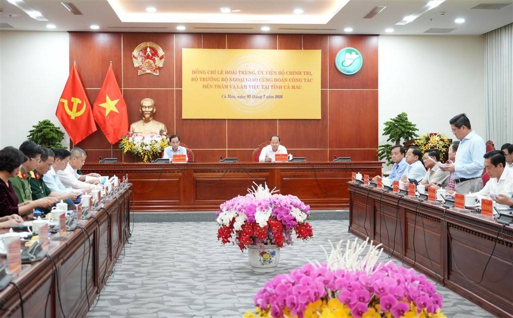 Bộ Ngoại giao làm việc với Cà Mau về phát triển kinh tế biển