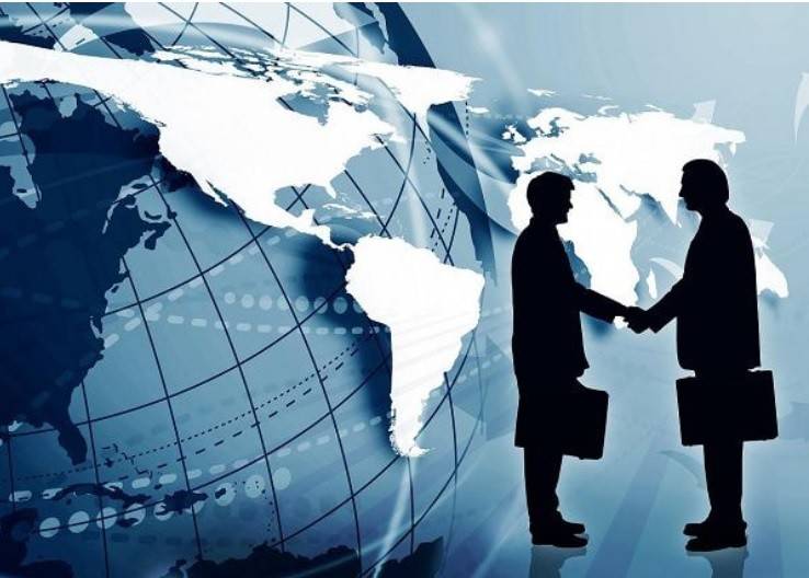 Giao dịch liên kết là những giao dịch kinh tế phát sinh giữa các doanh nghiệp có mối quan hệ liên kết về vốn, quản lý hoặc kiểm soát. Hiểu rõ và tuân thủ đúng các quy định về giao dịch liên kết giúp doanh nghiệp tối ưu hóa chi phí thuế và giảm thiểu rủi r
