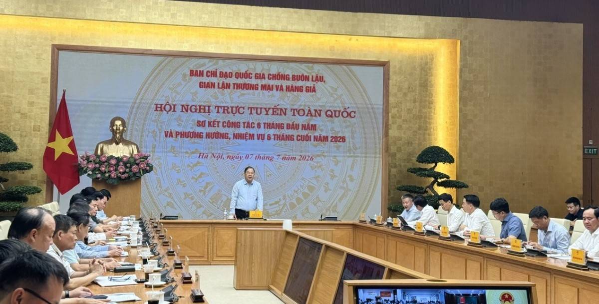Buôn lậu chuyển mạnh lên môi trường số, hàng giả gia tăng với thủ đoạn tinh vi