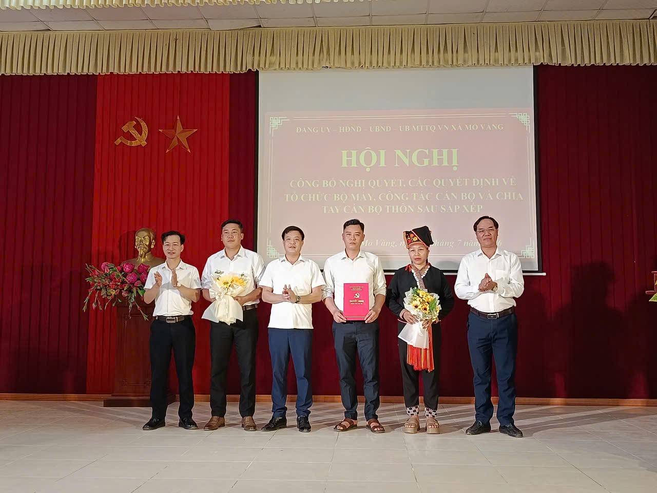 Mỏ Vàng (Lào Cai) công bố nghị quyết, kiện toàn tổ chức bộ máy sau sắp xếp, nâng cao hiệu lực quản lý cơ sở