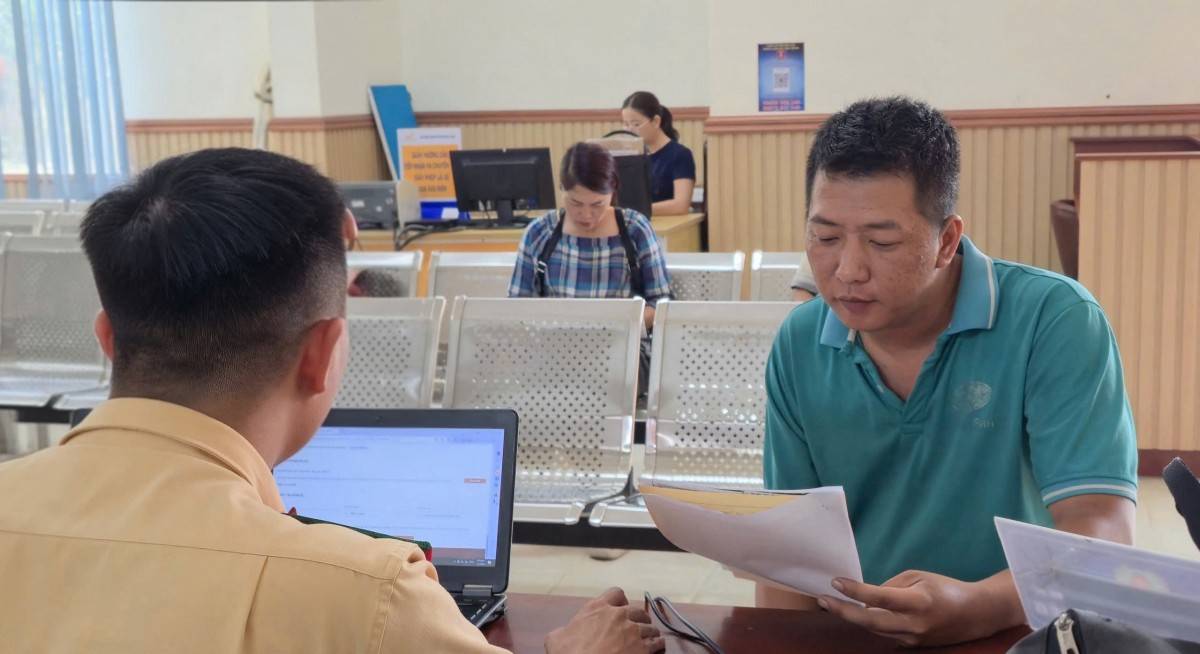 Quy định mới nới lỏng việc cấp đổi GPLX quá hạn đã mang lại sự giải tỏa lớn và nhiều lợi ích thiết thực cho cả người lái xe lẫn các doanh nghiệp vận tải.
