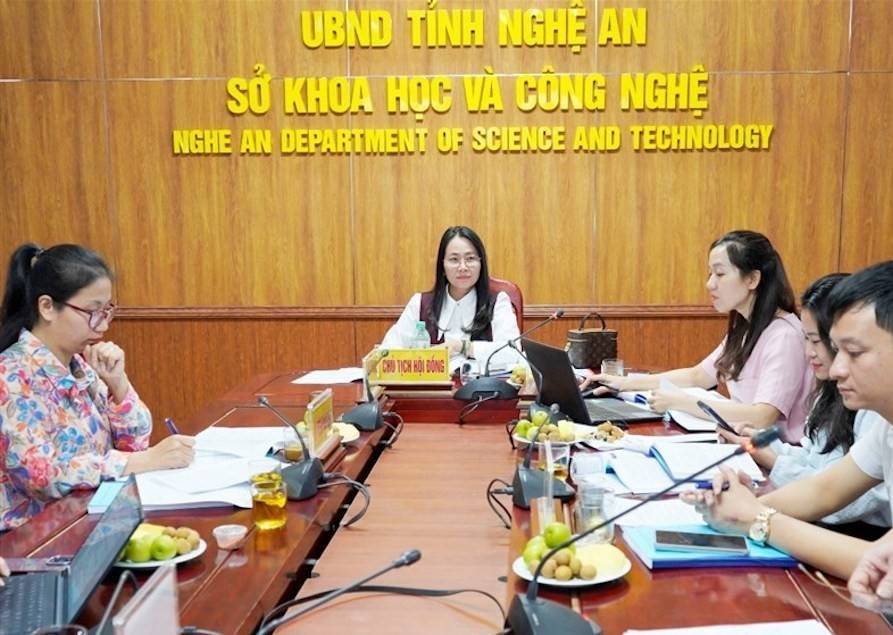 Nghệ An tổ chức nghiệm thu đề tài “Đánh giá thực trạng và đề xuất giải pháp thúc đẩy phát triển kinh tế số đến năm 2030”