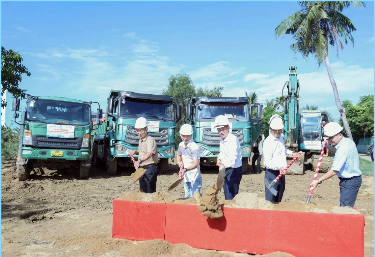 Khởi công Dự án Kè sông Cái Nha Trang 300 tỷ đồng