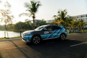 VinFast VF 8: “trợ thủ” của doanh nhân, “resort di động” cho cả gia đình