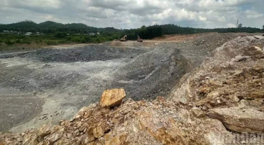 Khởi tố Chủ tịch Công ty CP Đầu tư 706 vì bán lậu hơn nửa triệu mét khối đất
