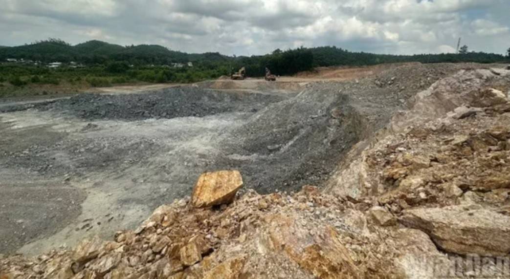 Khởi tố Chủ tịch Công ty CP Đầu tư 706 vì bán lậu hơn nửa triệu mét khối đất
