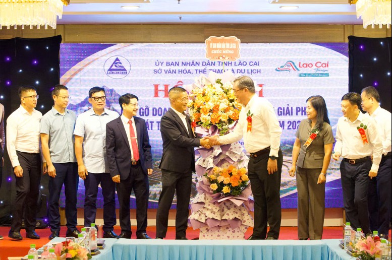 Lào Cai đối thoại cùng doanh nghiệp, mở động lực mới cho du lịch sau sáp nhập