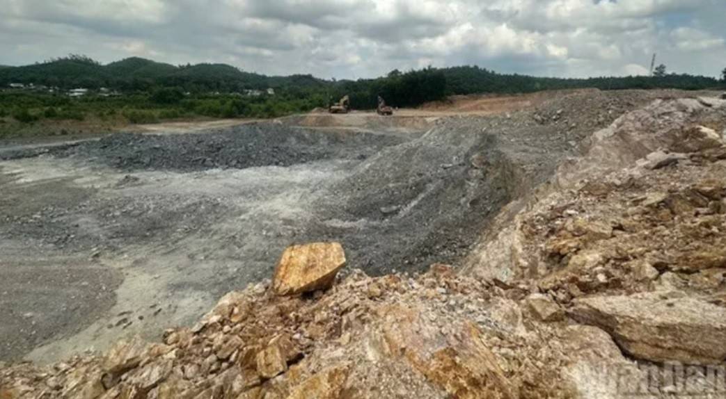 Công ty cổ phần Đầu tư 706 mua, bán trái phép khối lượng khoáng sản đặc biệt lớn với 550.000m3 đất, đá san lấp. (Ảnh Nhân dân).