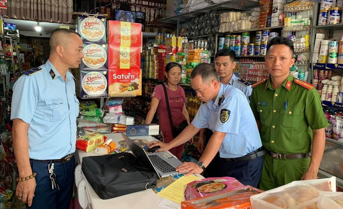 Lai Châu tăng cường ngăn chặn thuốc lá nhập lậu trên thị trường