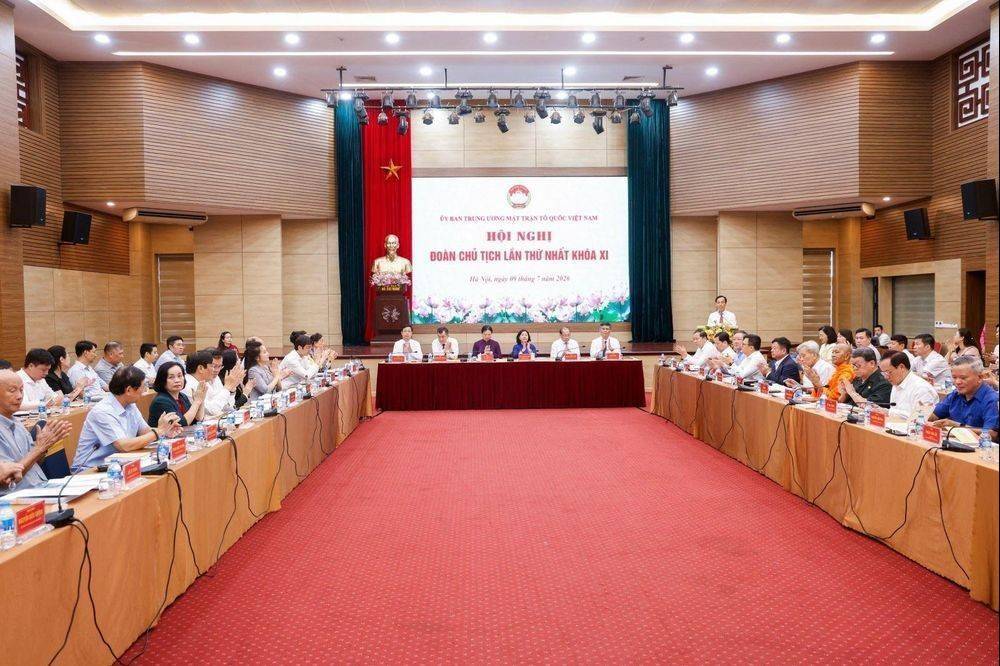 MTTQ Việt Nam đặt mục tiêu triển khai đồng bộ “Cổng Mặt trận số”, tiếp nhận kiến nghị người dân 24/7
